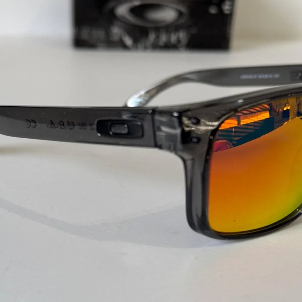 Oakley Holbrook Smoke Gray Frame 9102 PRIZM POLARIZED Ruby Iridium - Picture 10 of 11